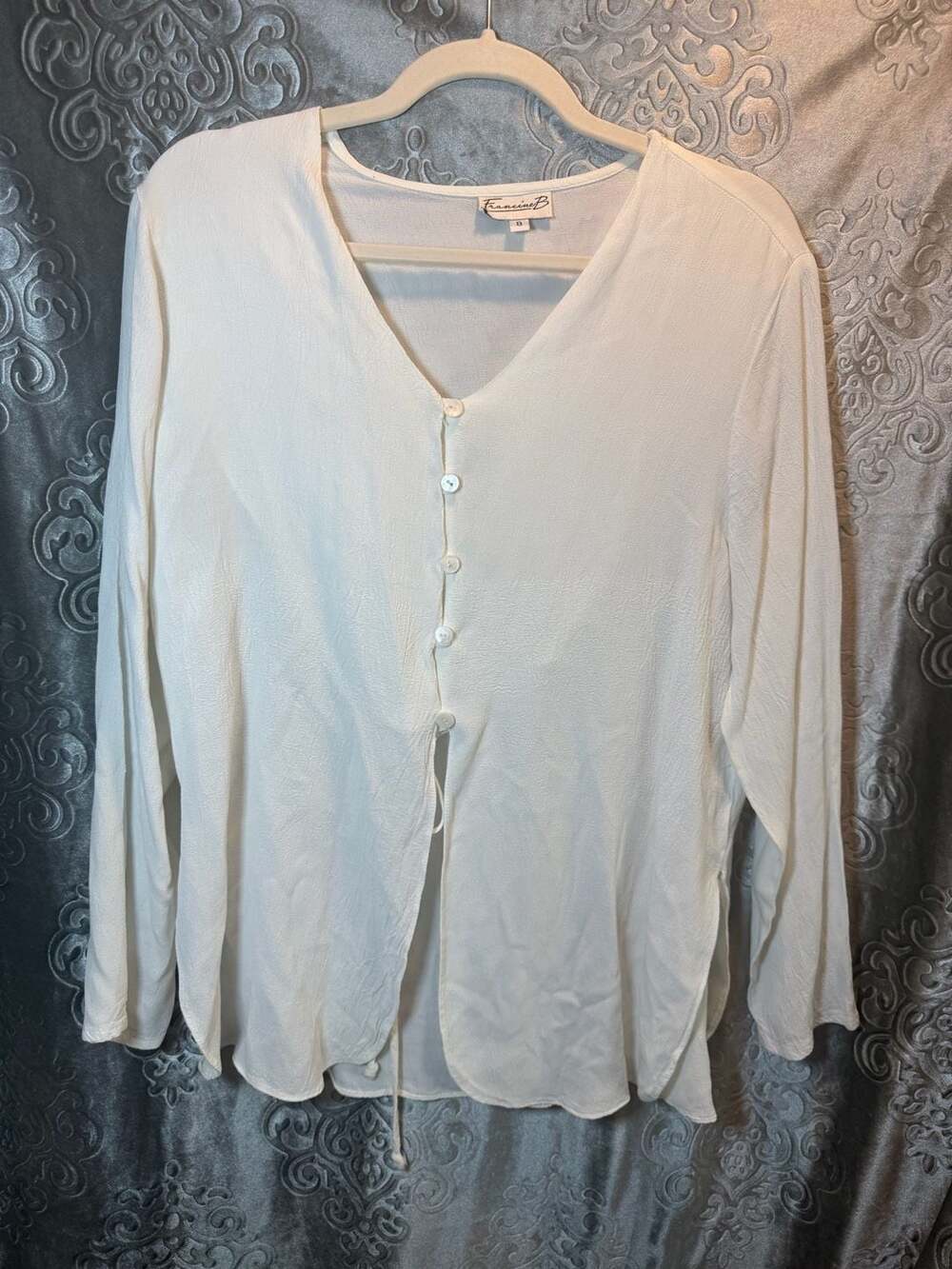 Francine B White V-Neck Button Down Blouse Size 8